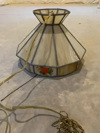 Vintage suspended Tiffany Style Light Measure 15 “ wide by 13” high. $40