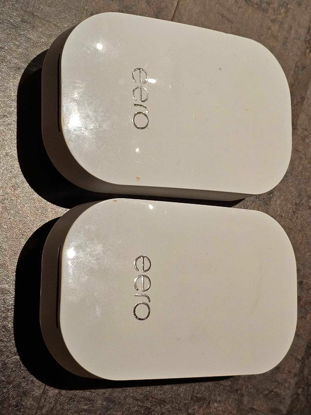 2 Eero beacons for sale  in Networking in City of Toronto