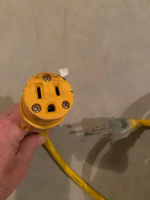 100’ Extension Cord538441809816473601