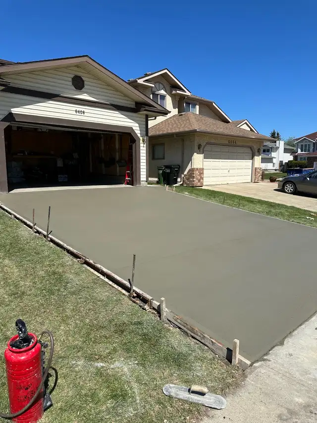 Overland Concrete and bobcat 780-984-771562863239872385122