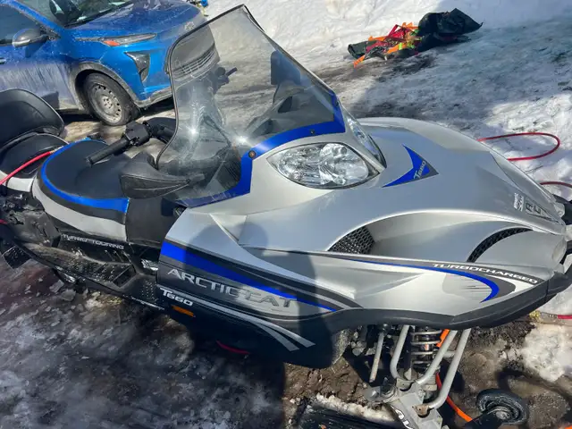 skidoo artic cat 2006 660 turbo comme neuf in Snowmobiles in Trois-Rivières - Image 3