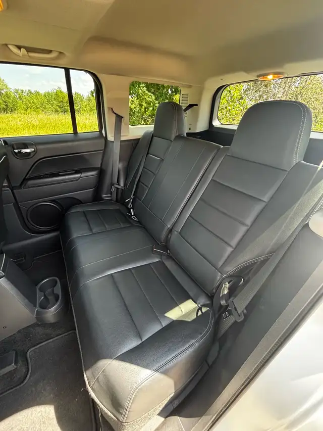 2016 Jeep Patriot High altitude dans Autos et camions dans Calgary - Image 7