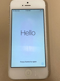 iPhone 5 White 32GB Great Condition LOCKED TO BELL!!!