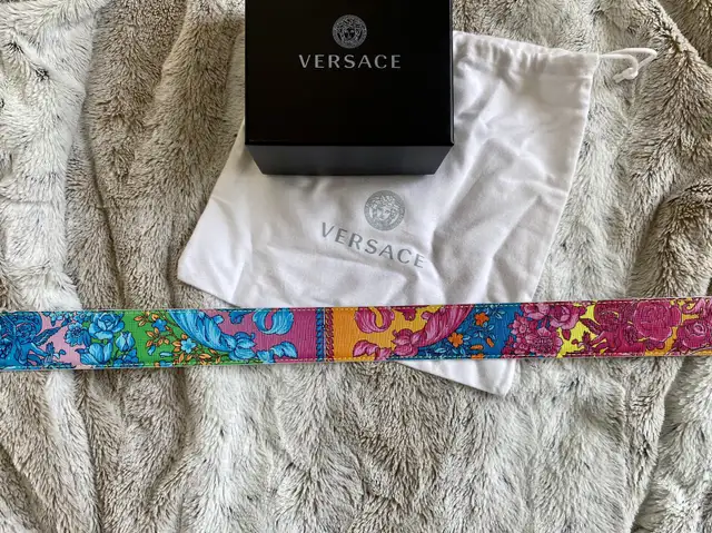 Versace Mens Reversible Belt Brand New in Box in Men's in City of Toronto - Image 4