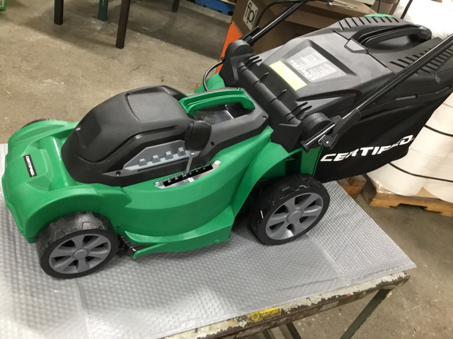 Electric corded lawnmower 2in1  10A 14” & 12A 17”  like New in Lawnmowers & Leaf Blowers in City of Toronto