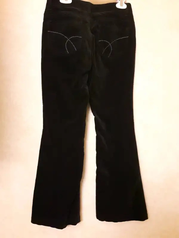 Girls - Tommy Hilfiger - Black Velvet Pants - (NEW) in Kids & Youth in Stratford - Image 2