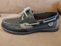 Woman's Sperry Top Sider Shoes (like new)