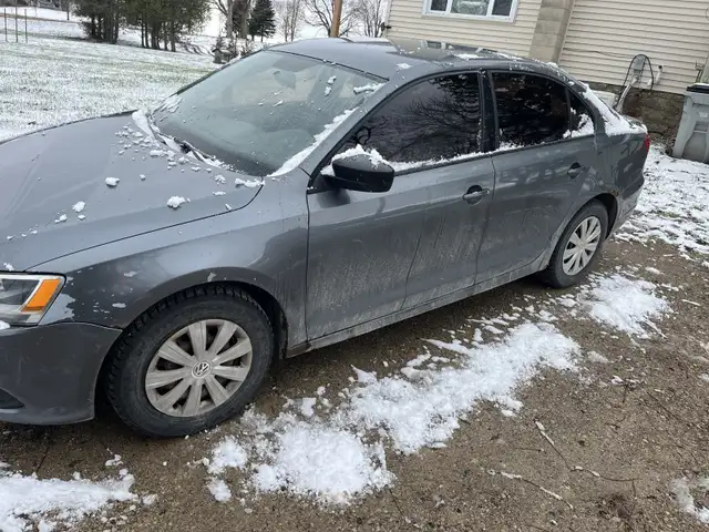 2013 Volkswagen Jetta in Cars & Trucks in Grand Bend - Image 4