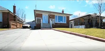Detached House 3 + 1  BEDROOMS PLUS 5 CAR PARKINGS