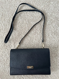 *Excellent* condition Kate Spade wallet on chain