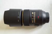 Nikon 105mm f/2.8G IF-ED AF-S VR Micro MINT