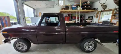 79 Ford F150 Short box Stroked 428,11.5:1 compression, msd,demom carb, ported cobrajet heads, C6, 9i...