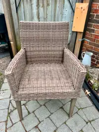 Wicker/Ratan Outdoor Chairs