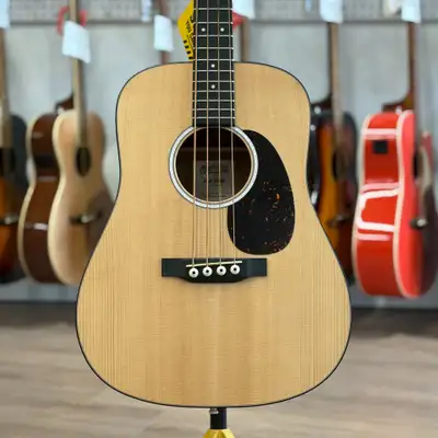 Martin DJR-10E Dreadnought Junior - Basse acoustique, View more