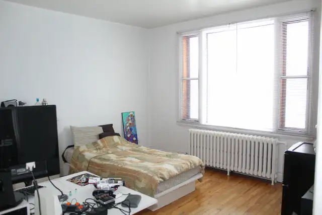 1er juillet près Cégep Ste-Foy et Université Laval appartement