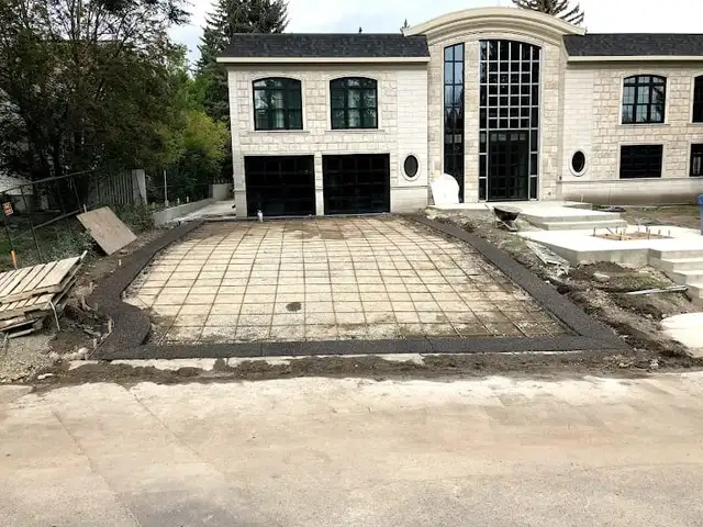 Concrete, Concrete Driveway, Interlocking, Patio  6474926418628632343143711218