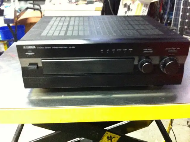 Yamaha AX-596 power amplifier in General Electronics in Markham / York Region - Image 3