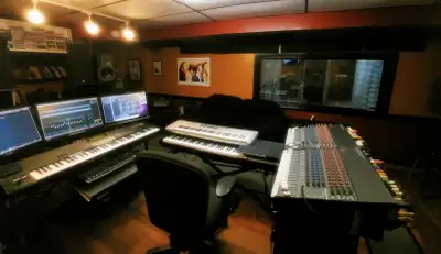 RECORDING STUDIO IN MISSISSAUGA.  25 YRS IN BIZ. FULL PRODUCTION, View more