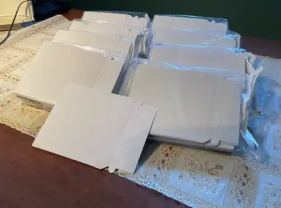 NEUVES - 250 enveloppes d’expédition CD/DVD autoadhésives, View more