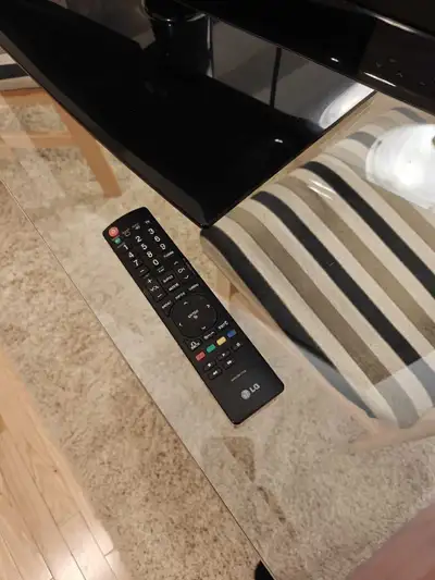LG 42” LED TV — 42LE5300 — Full HD 1080p — Works Great, View more
