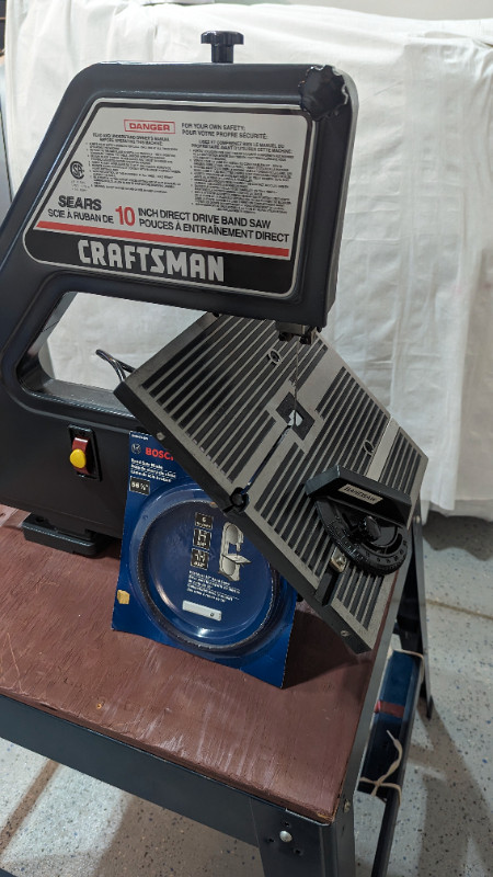 10 in. CRAFTSMAN BAND SAW with NEW STAND. in Power Tools in London - Image 4