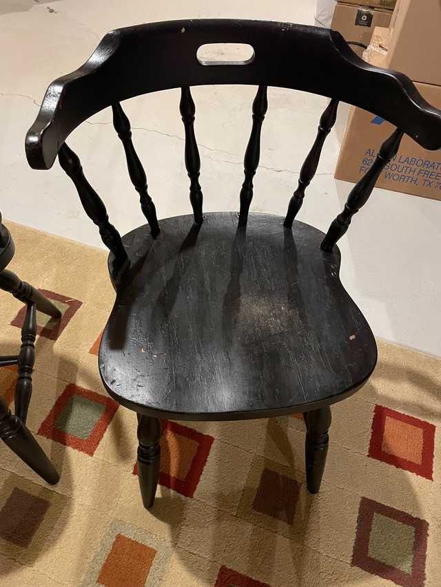 Real Wood Antique Chair. in Chairs & Recliners in Mississauga / Peel Region