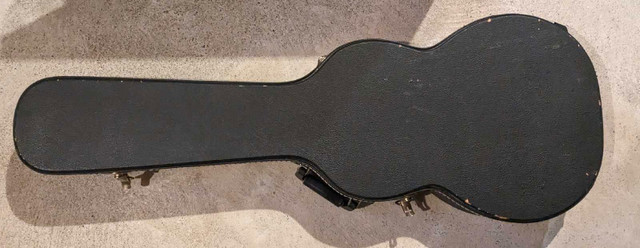 Protect your music maker!  Fender electric guitar case. in Guitars in Mississauga / Peel Region - Image 2