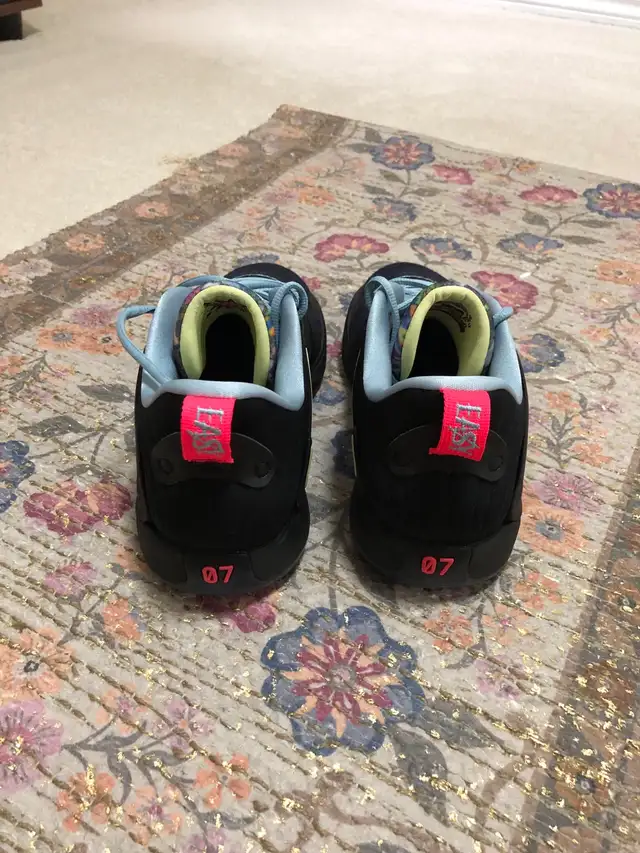 Nike KD 15 - Size 11 in Men's Shoes in Mississauga / Peel Region - Image 5