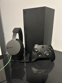 XBOX SERIES X BRAND NEW!!! HEADPHONES AND CONTROLLER!!