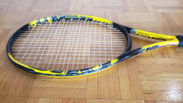 VOLKL C10 PRO TENNIS RACQUET WITH EXTRAS LIKE NEW | Tennis & Racquet ...