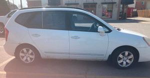 2008 Kia Rondo 4 door EX