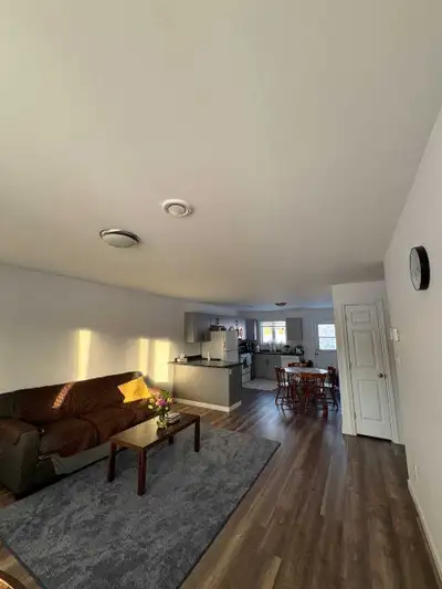 Private Room in a 2-Bedroom House – Available January 1 A new, quiet 2-bedroom house, one bedroom is...