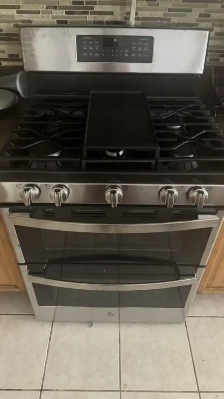 Stove 30 GE Brand New | Warranty Included in Stoves, Ovens & Ranges in Mississauga / Peel Region - Image 3