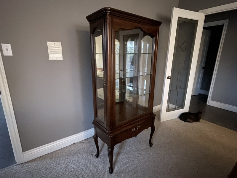 Antique Curio Hutches & Display London Kijiji