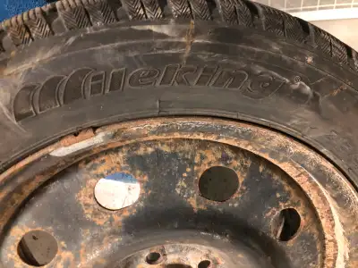Mileking Winter MK617 215/55R17 Used only 1 season. Changed car and doesn’t fit new car.