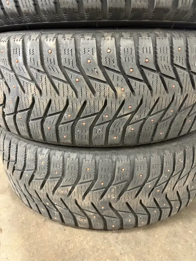 set of 4 215/60/17 studded snow tires in Tires & Rims in City of Halifax - Image 4