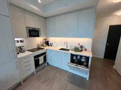 New 1BR Condo-Line 2 Subway at door!