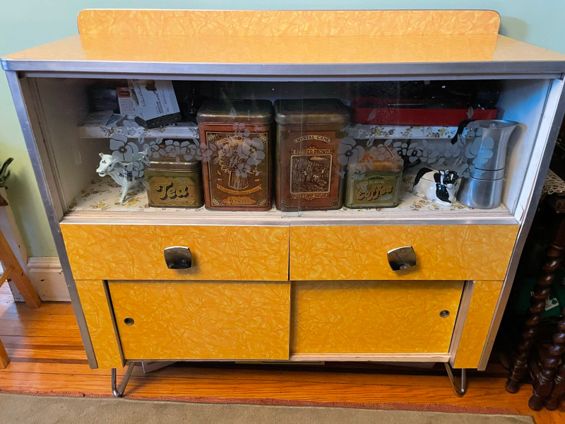 Vintage Arborite Sideboard/Buffet 100 OBO Hutches & Display