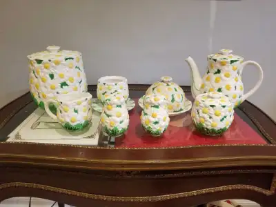 Daisy Tea set, View more