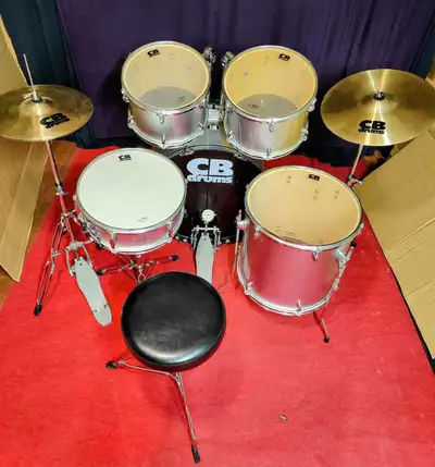 CB drum set in silver, View more
