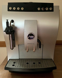 JURA Z5 Machine Cafe  Refurbished new price Aug 11/23