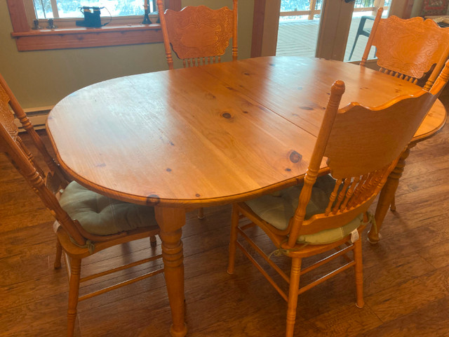 Pine Dining Set in Dining Tables & Sets in Vernon
