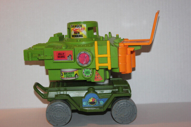 1989 Teenage Mutant Ninja Turtles PIZZA THROWER _VIEW OTHER ADS_ in Arts & Collectibles in Kitchener / Waterloo