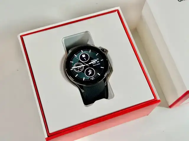OnePlus Watch 2 - Smartwatch in Like New Condition64335578277505121