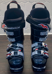 Nordica Dobermann Team 70 Ski Boots - Size 4 Men 5.5 Women