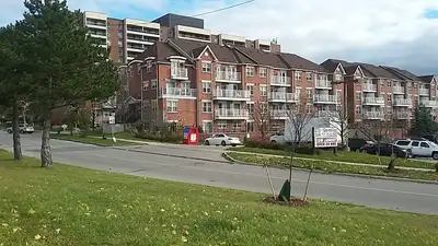 Well maintained 2 bedroom, 2 bathroom stacked townhouse condo for rent. Amenities include in-unit la...