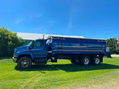 2006 GMC C8500 Grain Truck Allison automatic Isuzu 7.8 Hendrickson air ride Michel’s electric roll t...