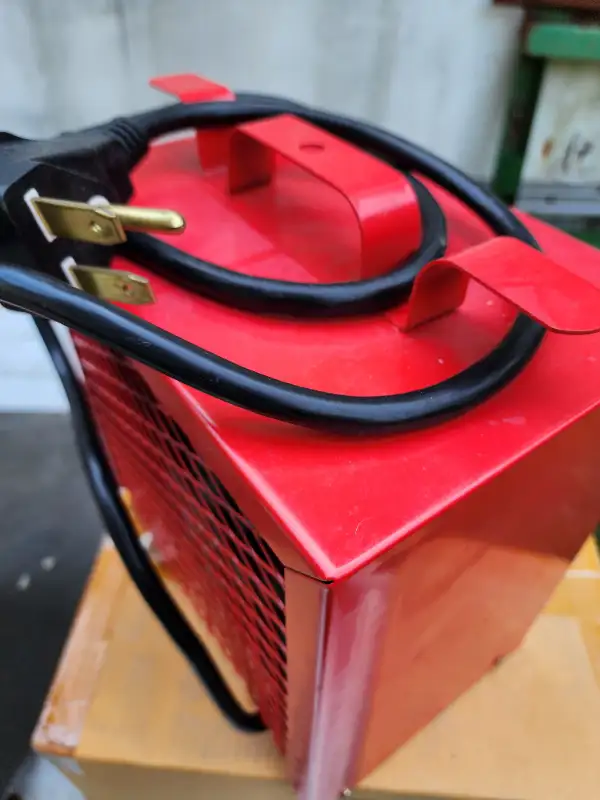 Vista Contractors Choice Portable Fan Heater 4800W 240V In Box in General Electronics in Windsor Region - Image 4