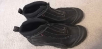 Clarks size 9 men's waterproof mudders, Tuscany NW