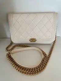 Chanel boy wallet on chain Caviar leather